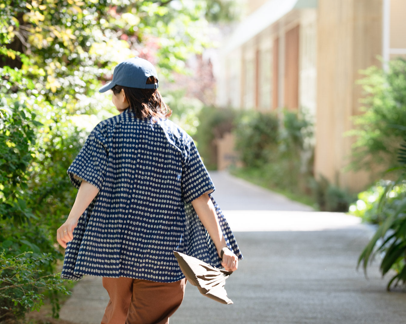 さらり、晒シャツ 2025年コレクション発売