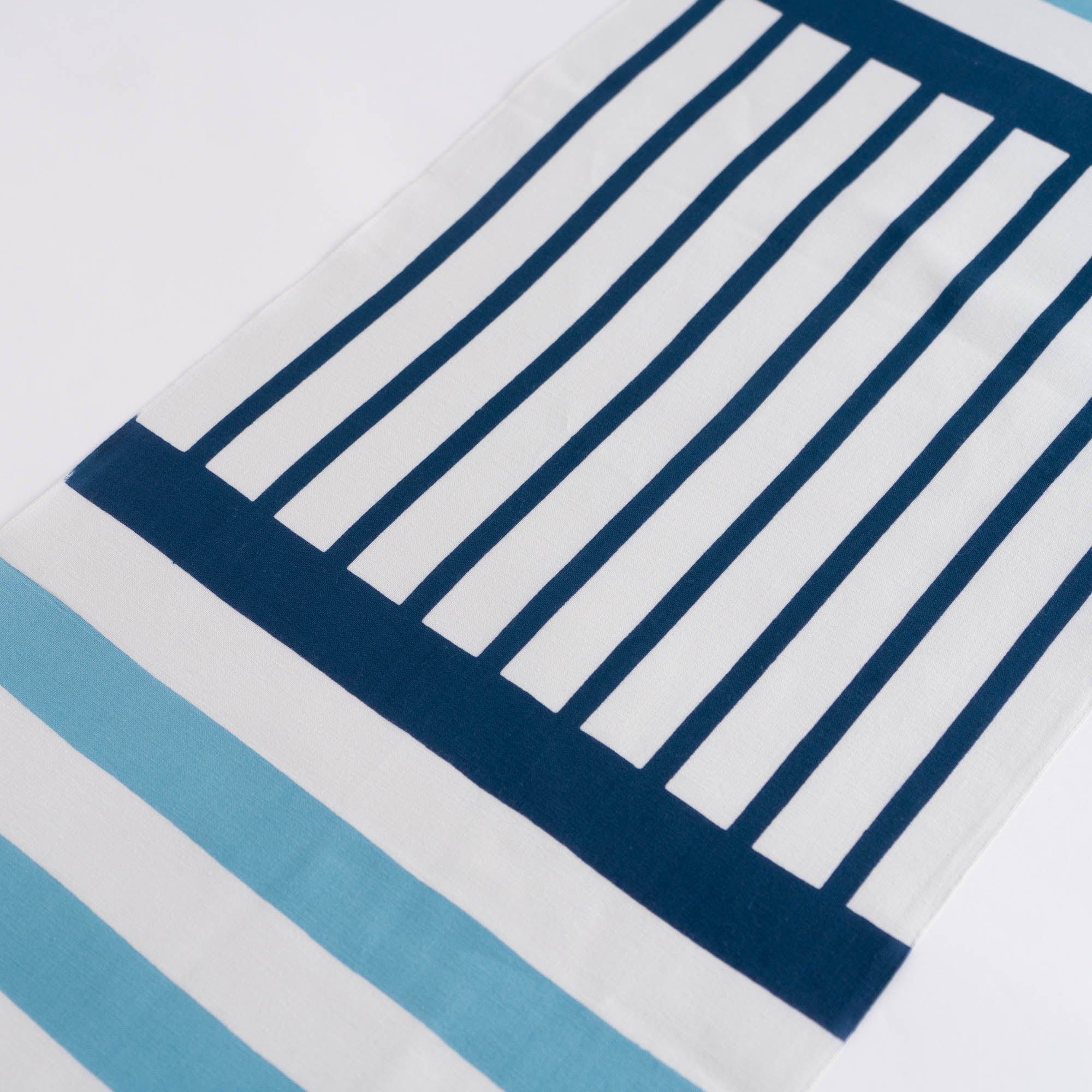 SCARF Lines Pale Blue