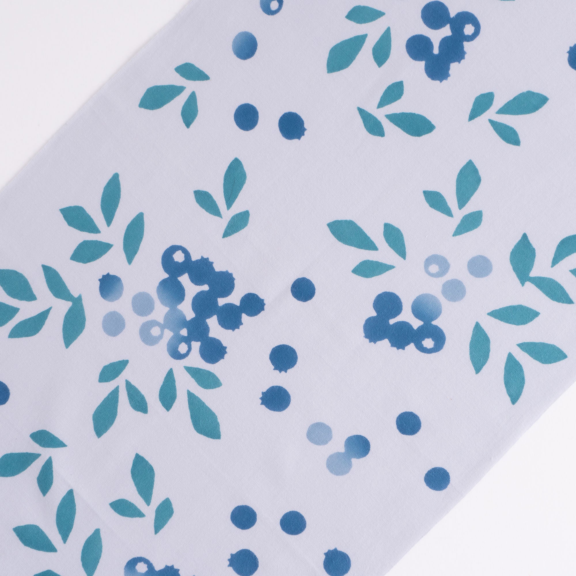 ブルーベリー 淡藤色