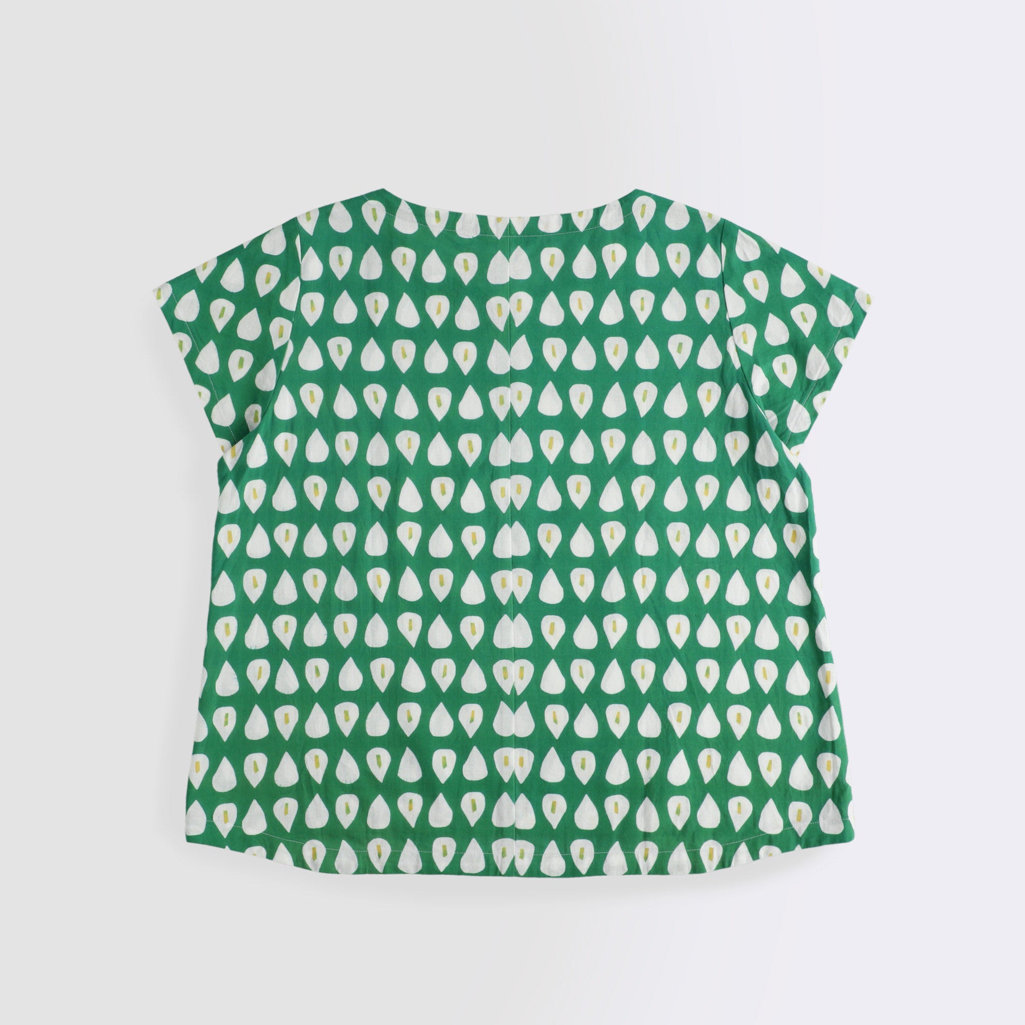 かむり 水芭蕉 緑