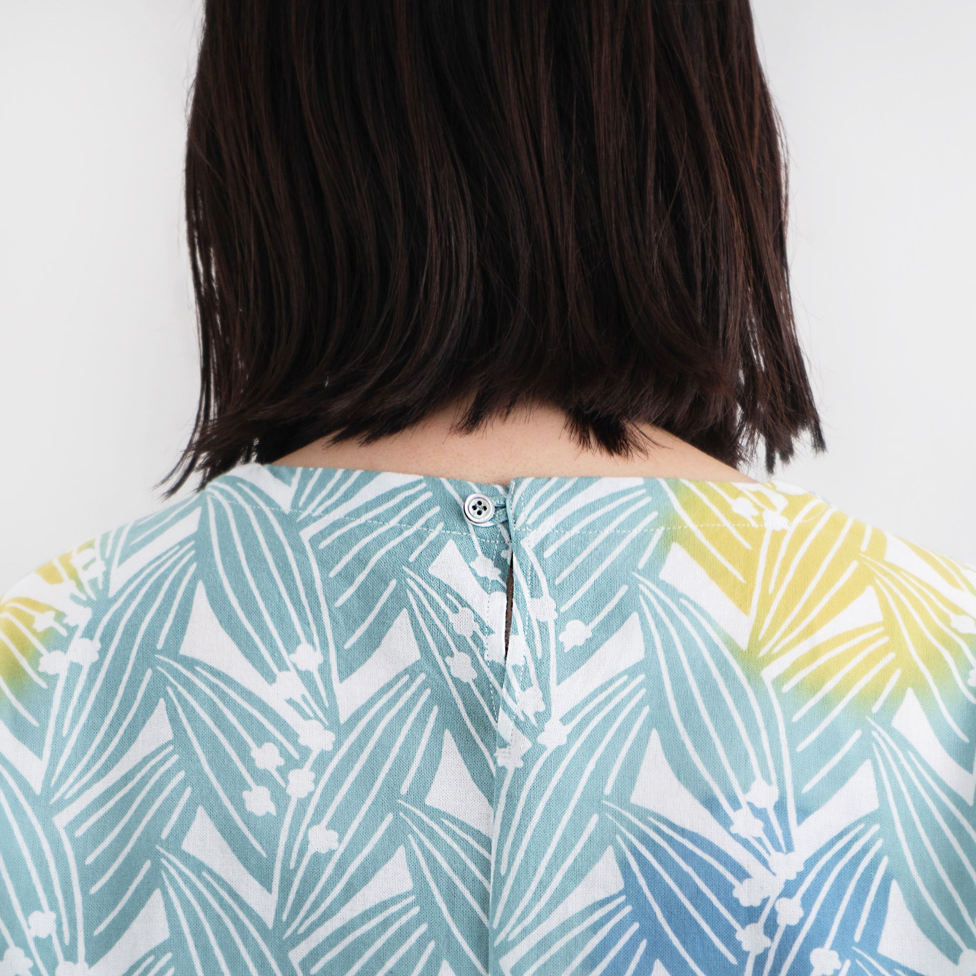 長袖かむり 雫すずらん 青ぼかし