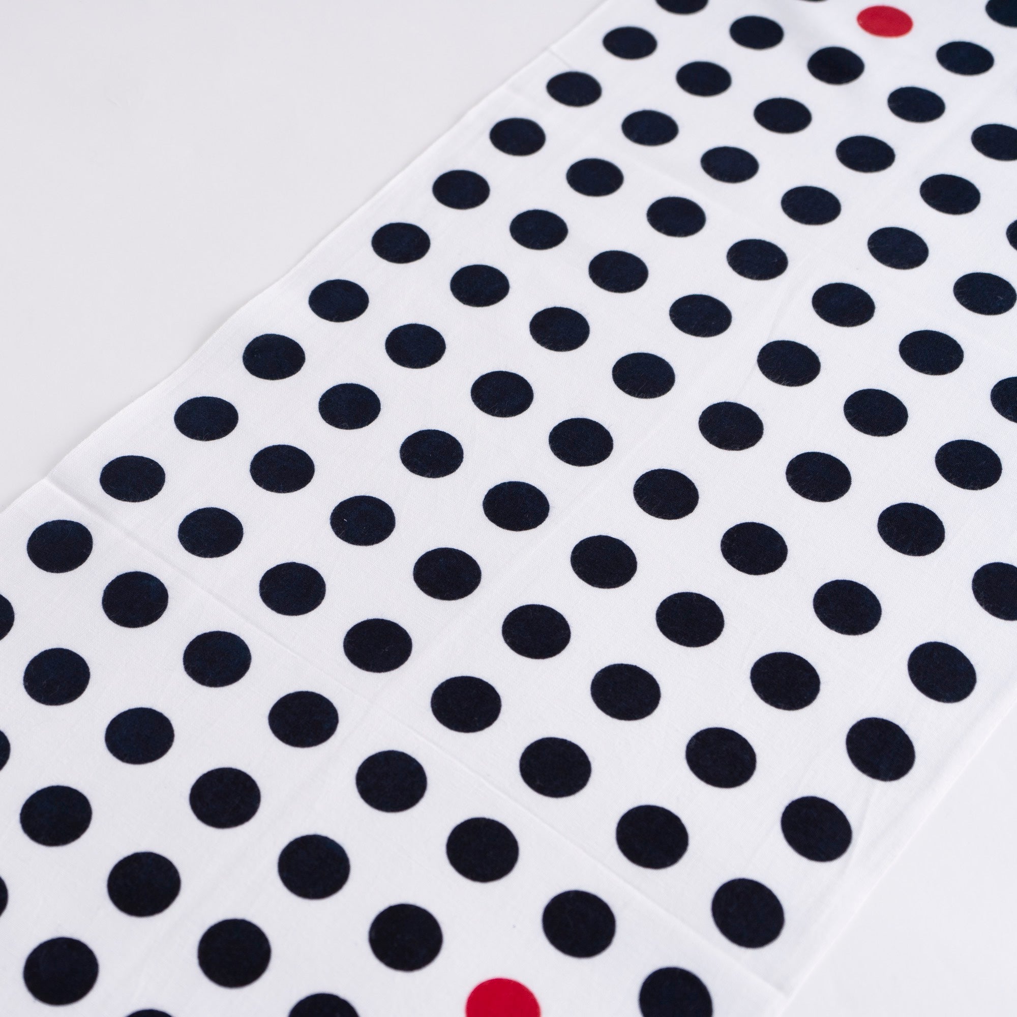 SCARF Dots White