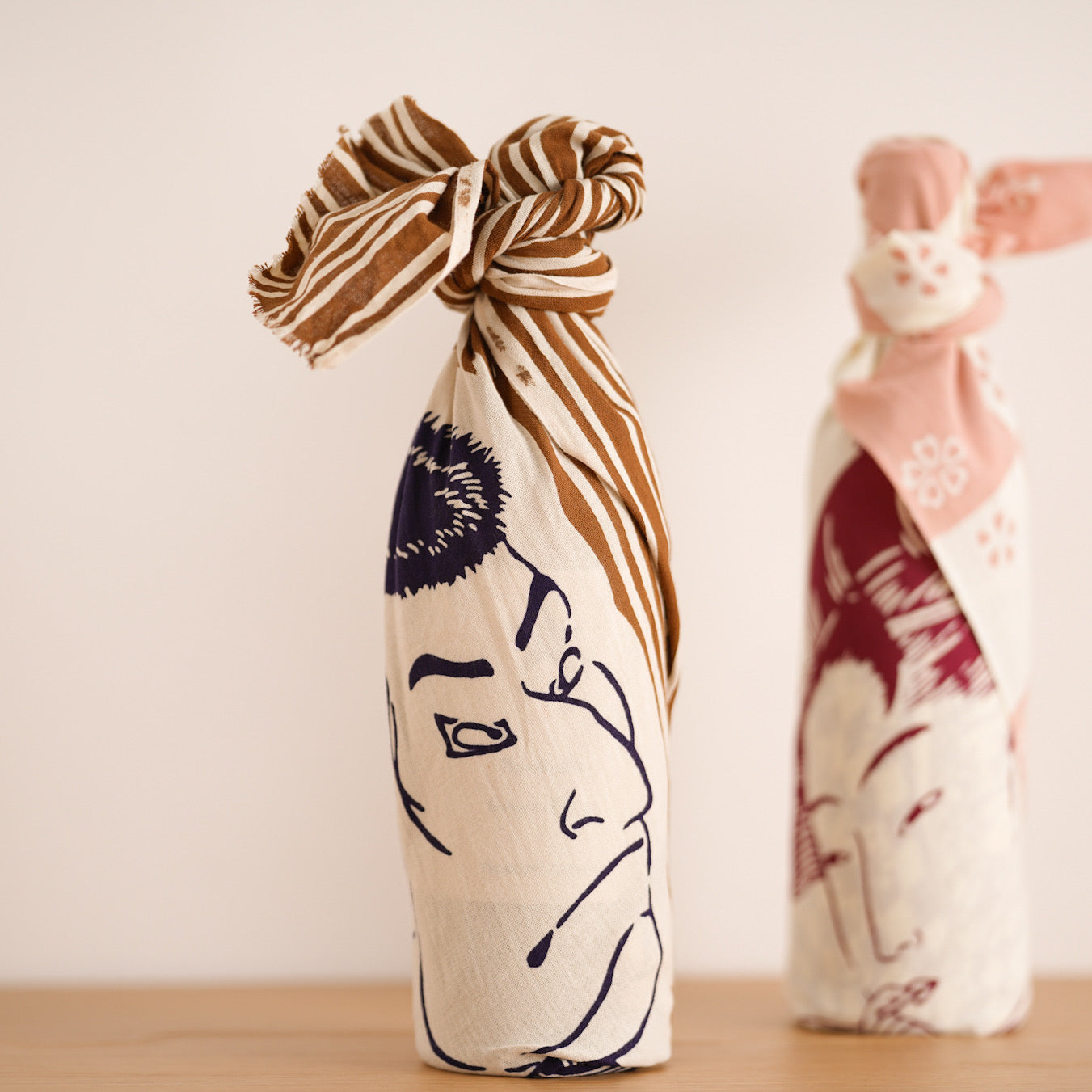 浮世絵文様 三代目大谷鬼次の江戸兵衛