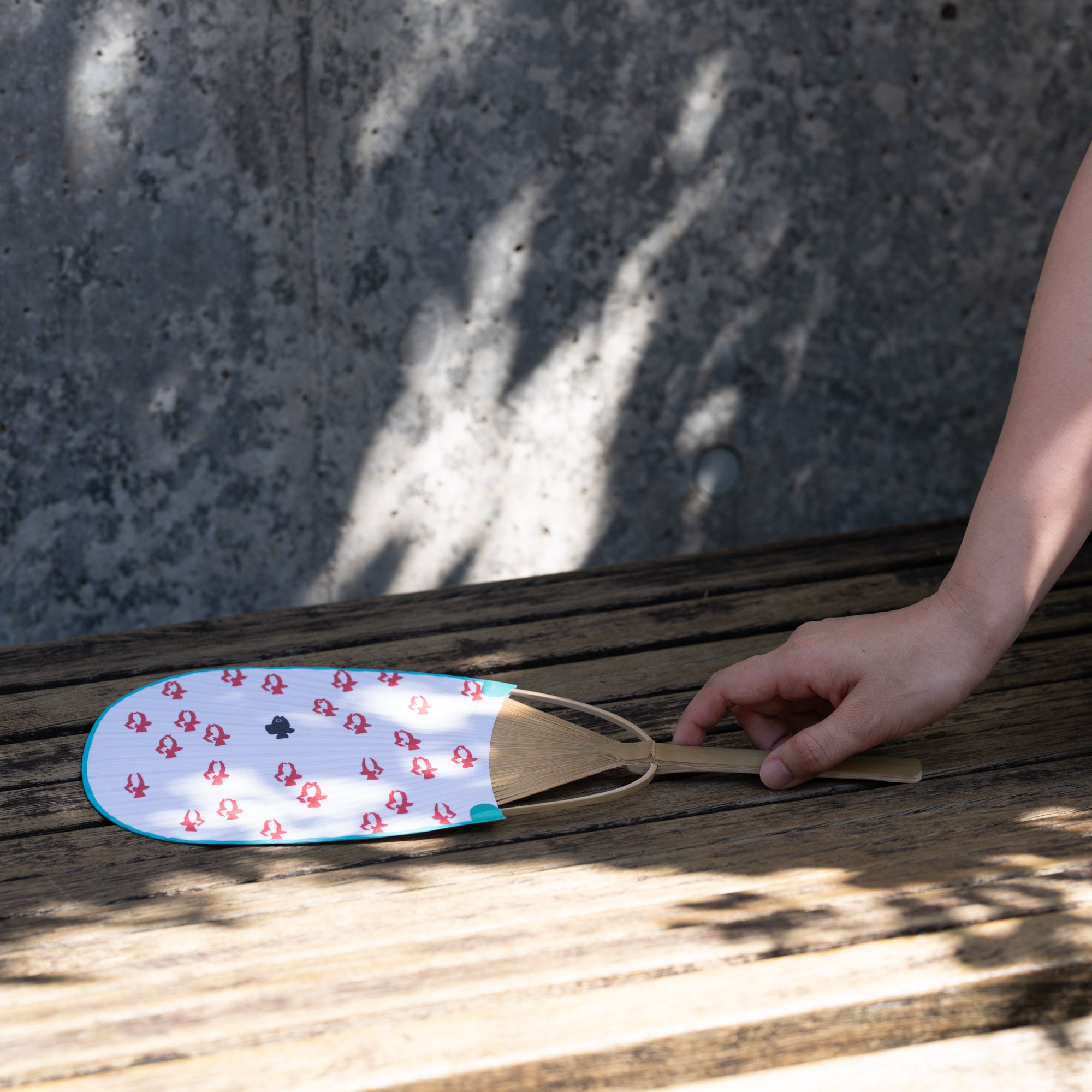 レオ・レオニ 小判型団扇 スイミー