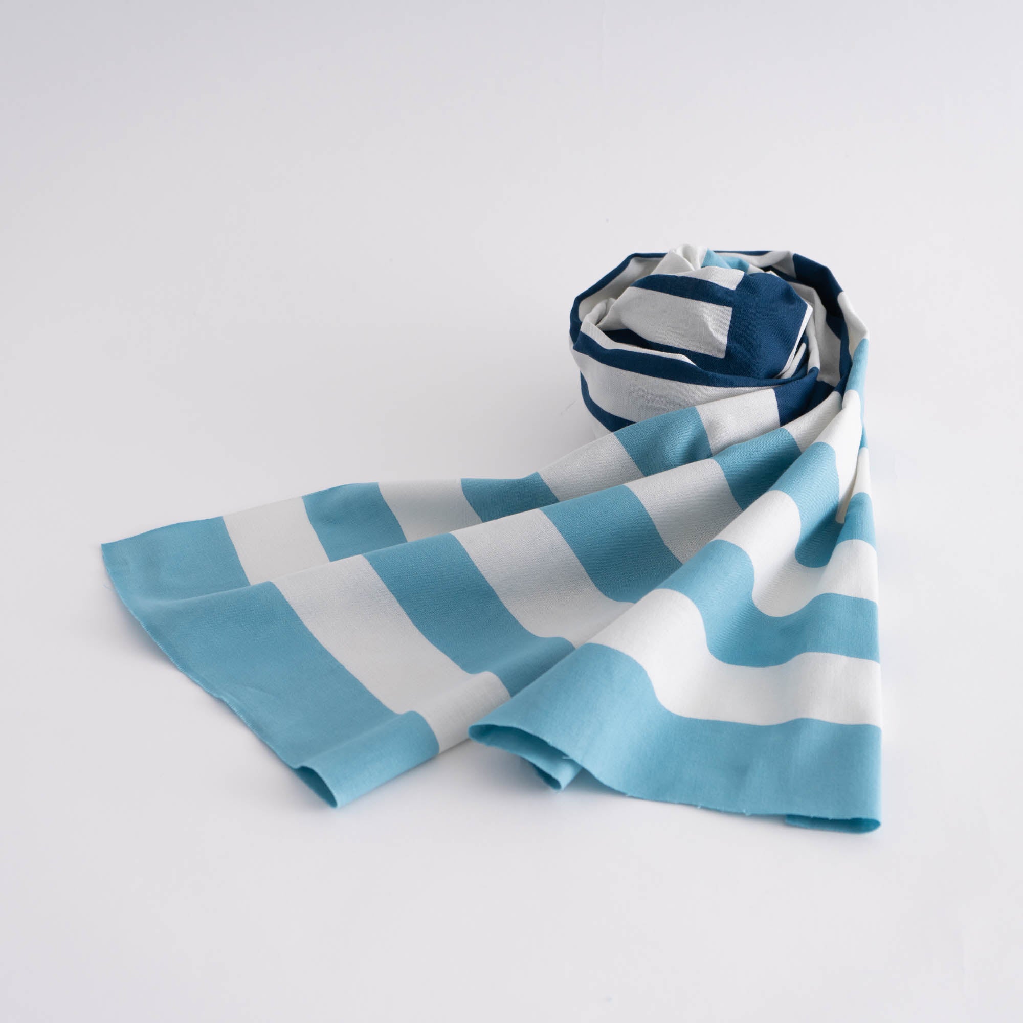 SCARF Lines Pale Blue