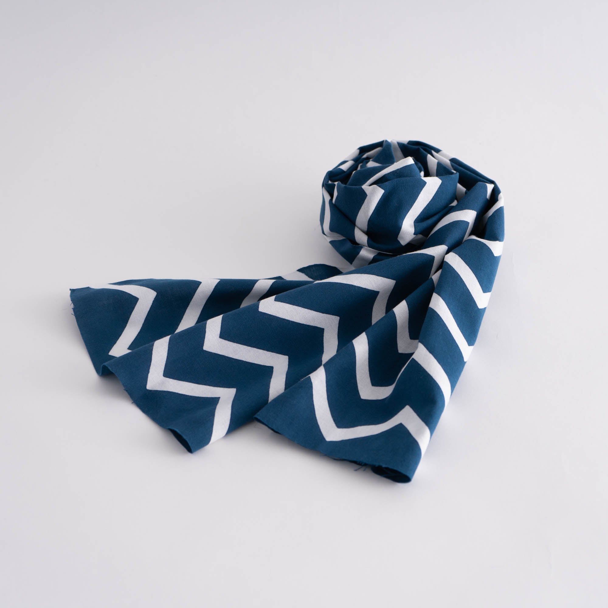 SCARF Zig Zag Midnight Blue