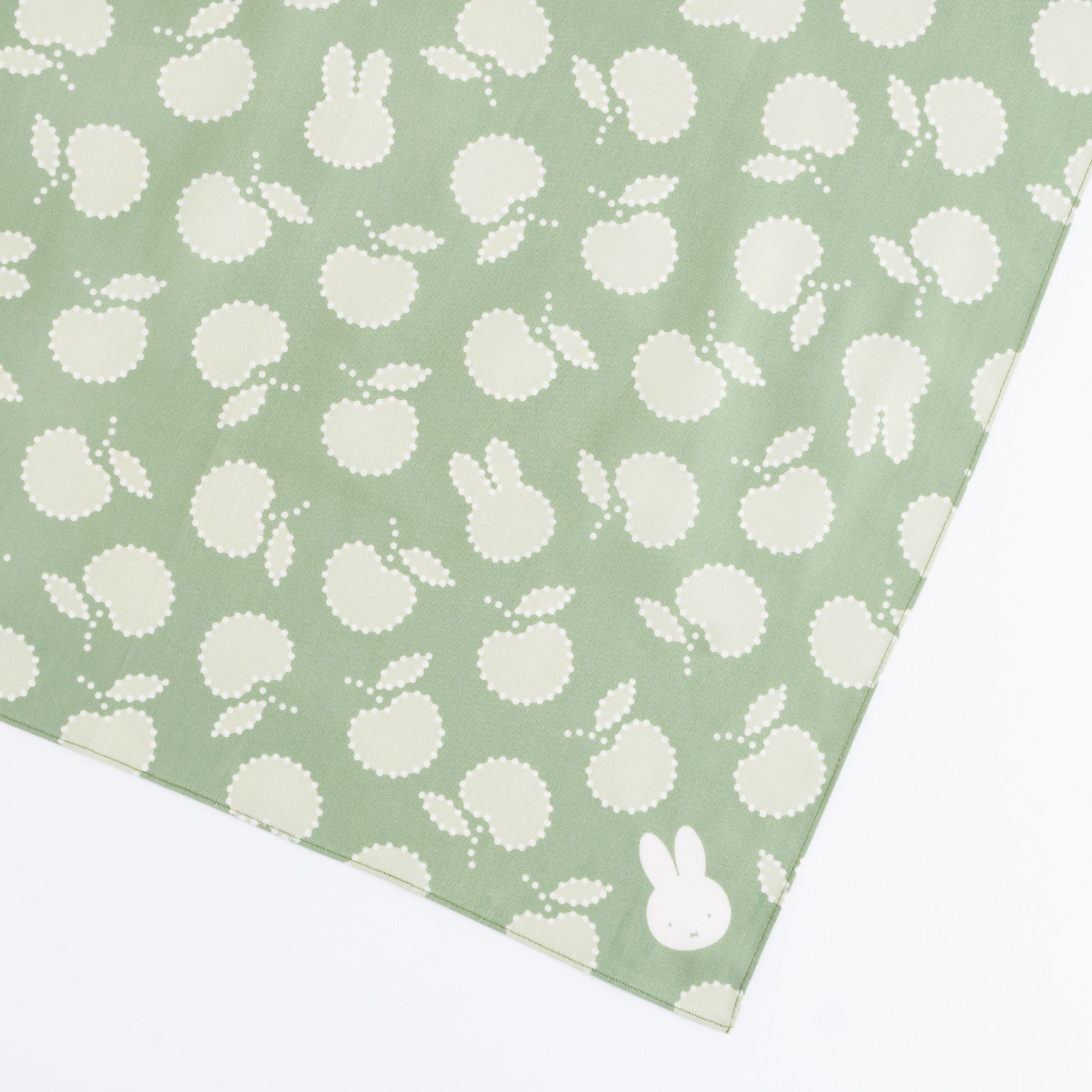 ミッフィーのちいさな風呂敷 りんご