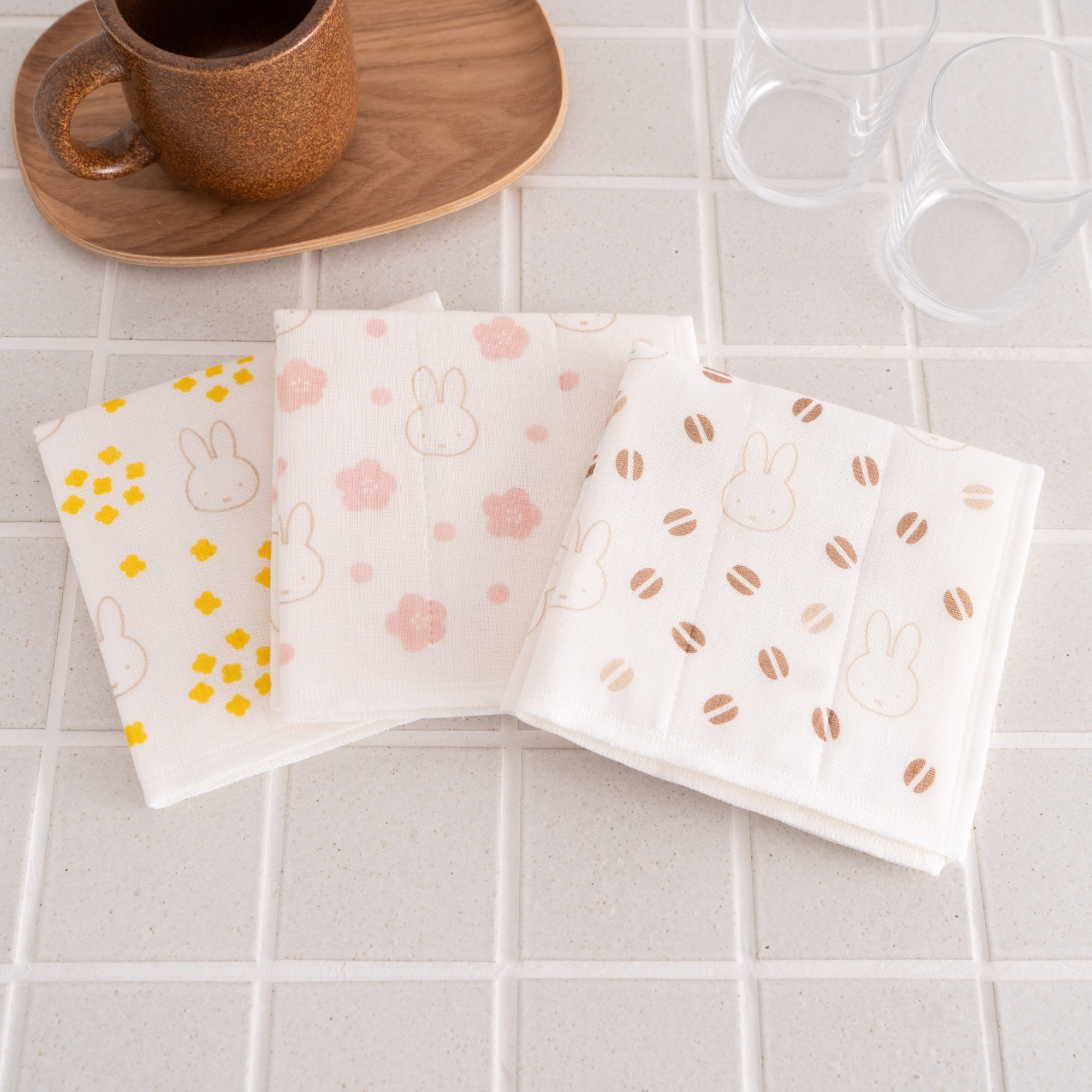 ミッフィーのかや生地ふきん お花　ピンク