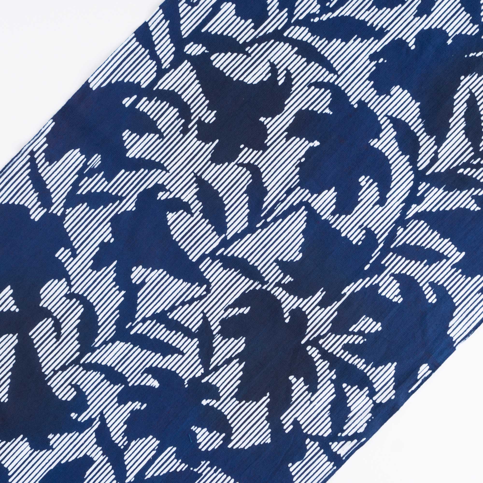 藍色てぬぐい 花影