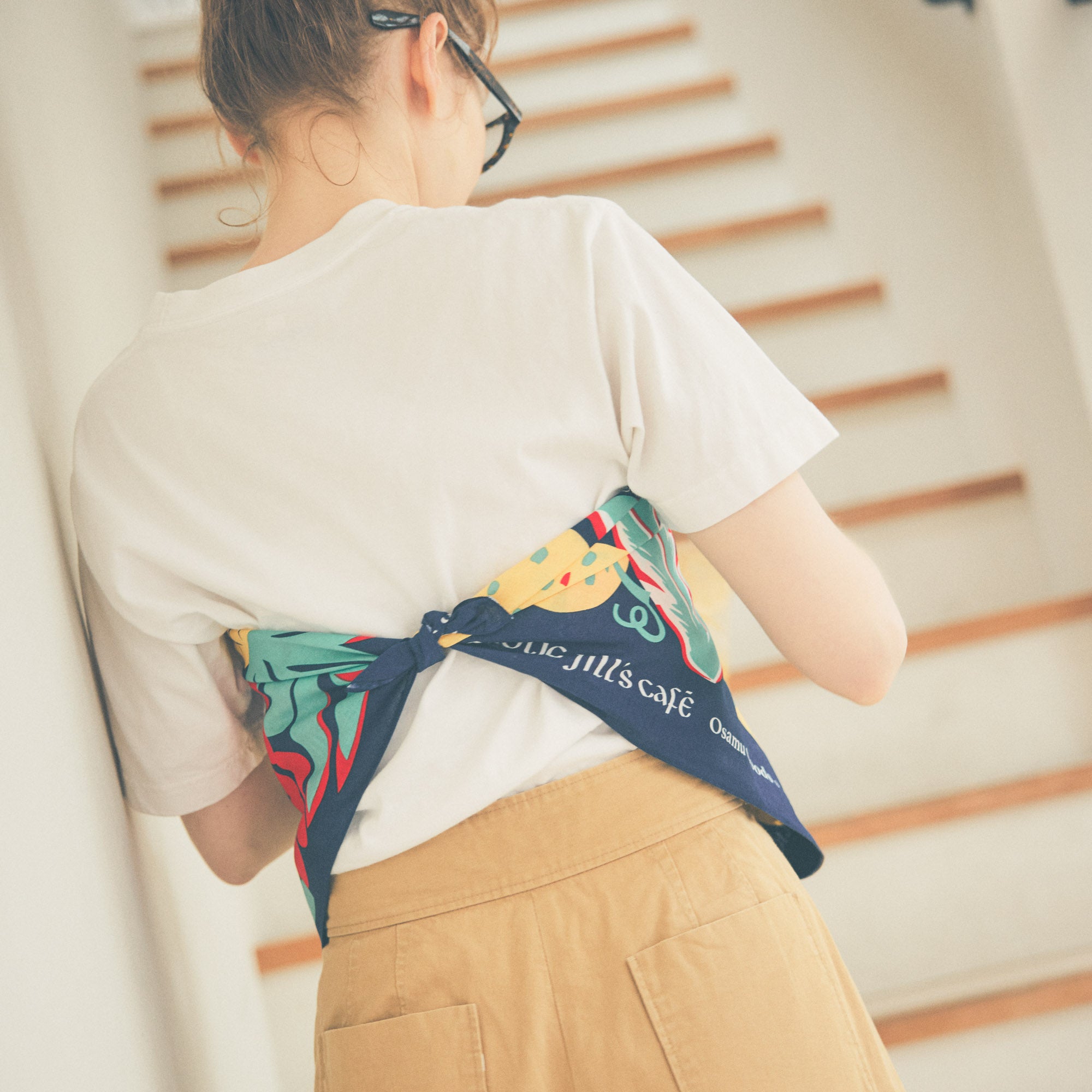 お一人様3点まで】OSAMU GOODS 大判バンダナ69cm トロピカルフルーツ
