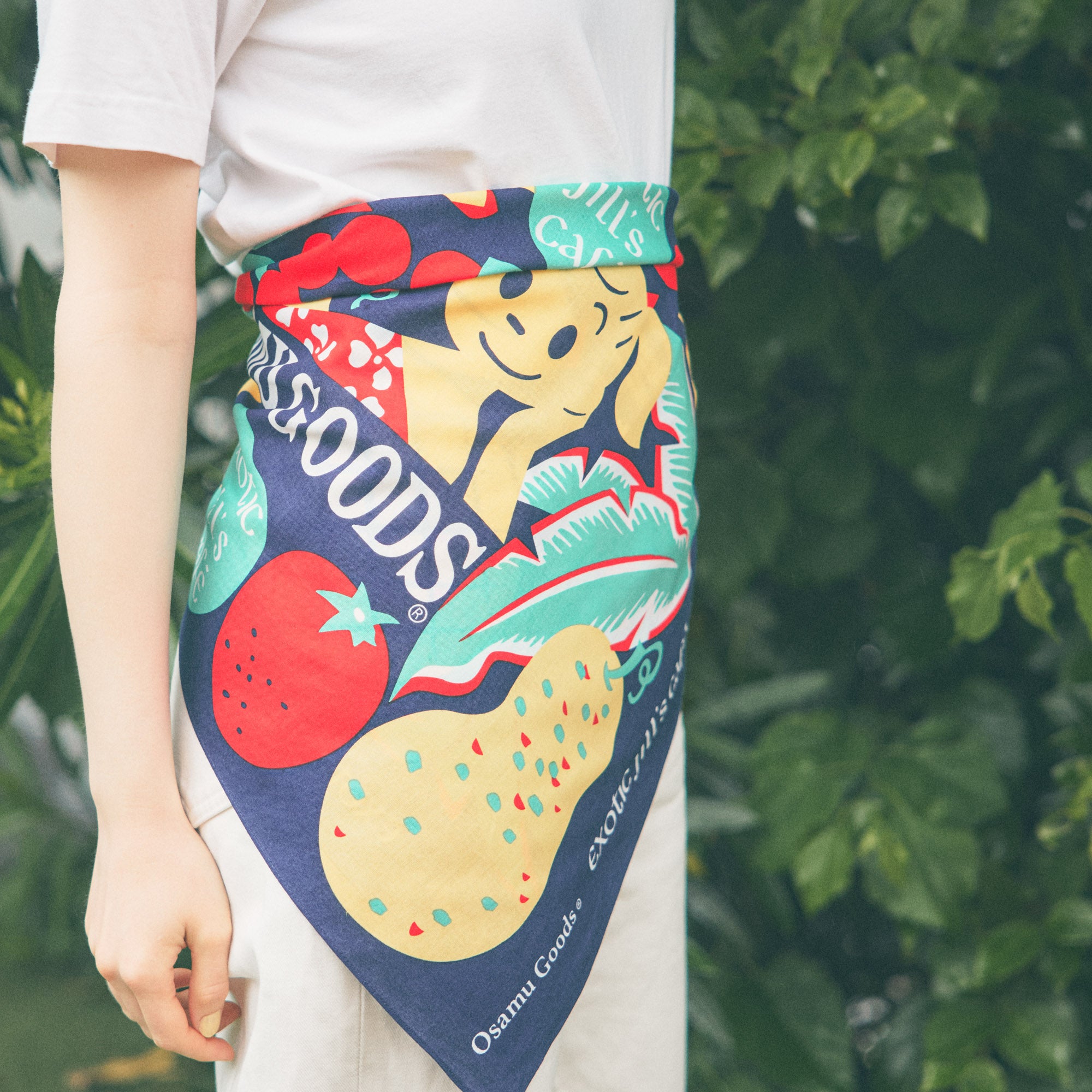 【お一人様3点まで】OSAMU GOODS 大判バンダナ69cm トロピカルフルーツ
