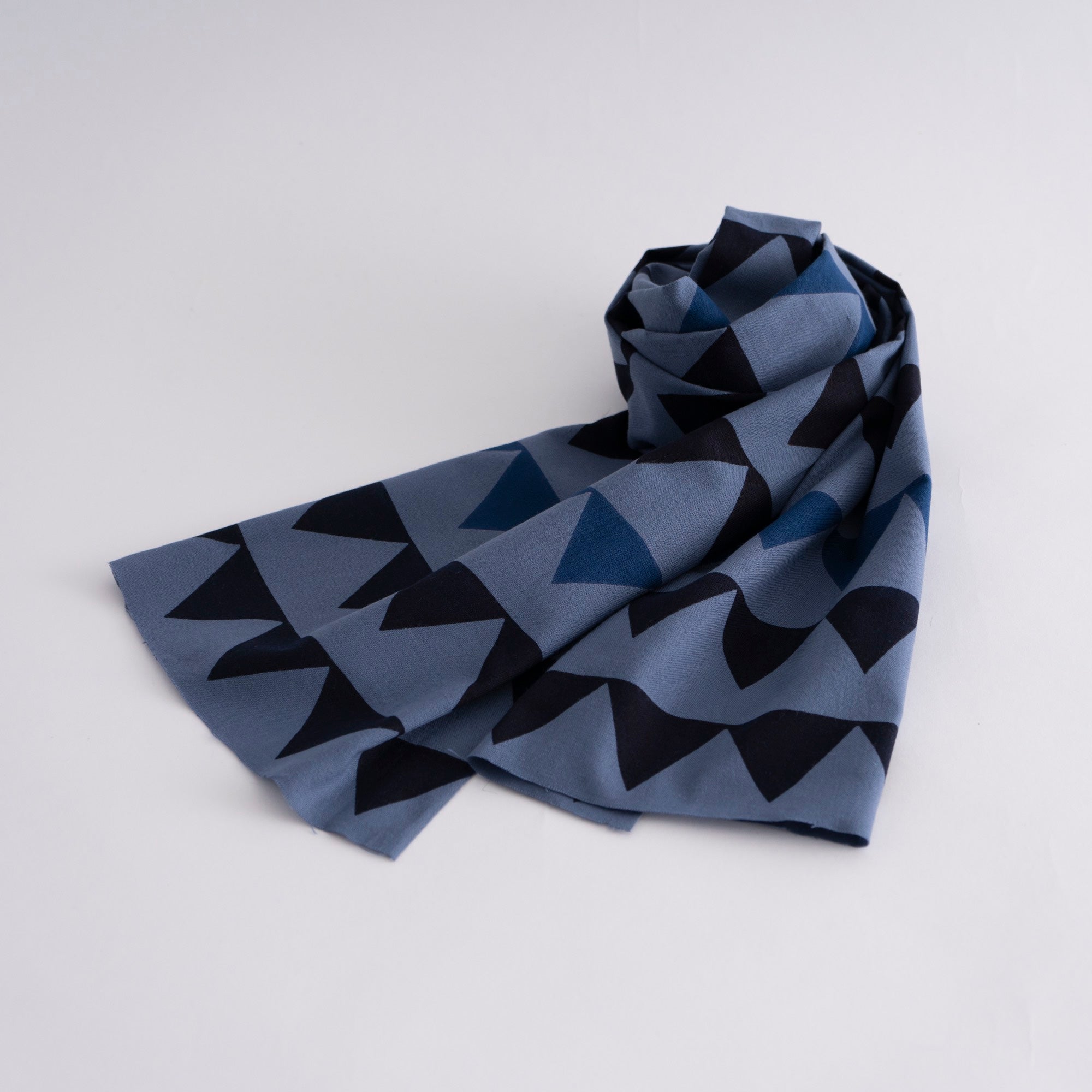 SCARF Triangle Blue