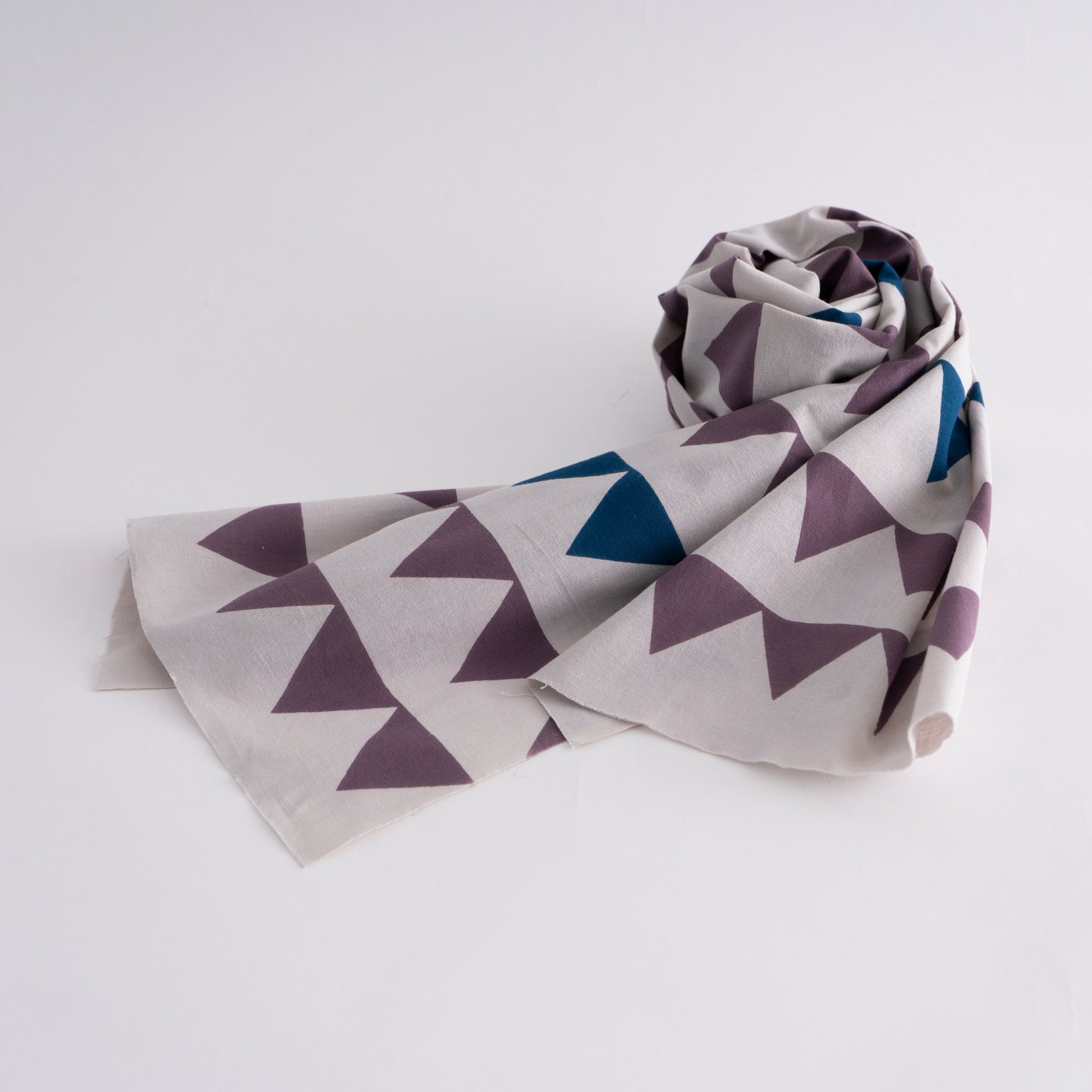 SCARF Triangle Plum